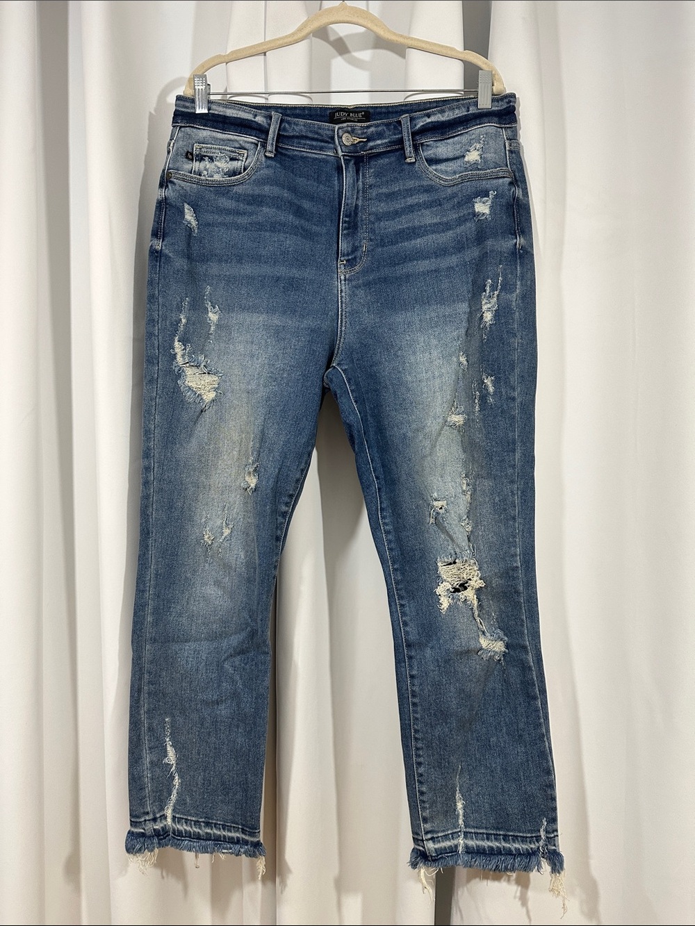 Judy Blue Straight Fit Jeans Size 15/32 Distressed Cropped Raw Hem Denim